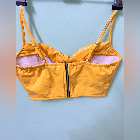 Leather bustier 🌸🌸 - Picture 3 of 6